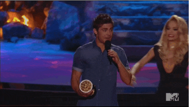 1468965921-zac-efron-mtv-movie-awards-rita-ora-shirt-rip 1468965921-zac-efron-mtv-movie-awards-rita-ora-shirt-rip